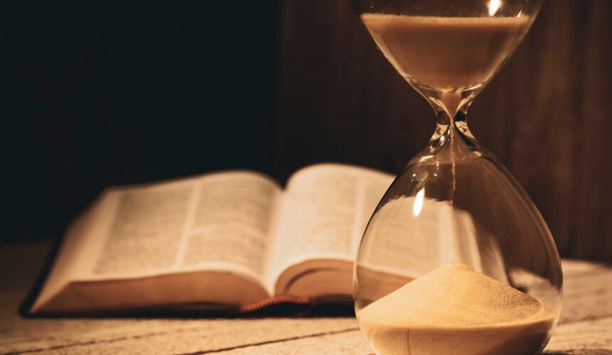 Estudo do Livro das Revelações, A Mulher Assentada Sobre a Besta Estudo do Livro das Revelações, A Mulher Assentada Sobre a Besta